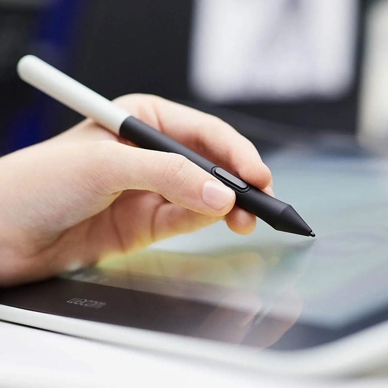 Wacom One Pen 4096 niveaux de  - Wacom Tablet Accessories avis et prix